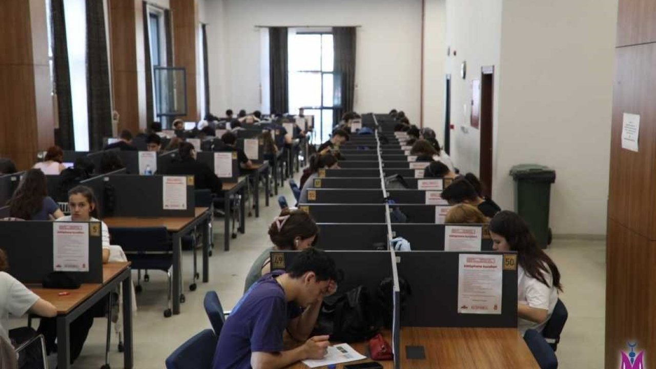 Şehzadeler Belediyesi Gençlik Evi öğrencilerin vazgeçilmez adresi