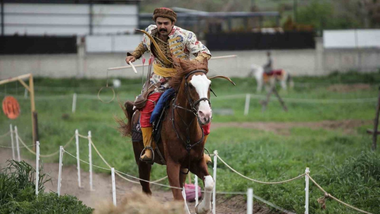 Elazığ sporcusu atlı okçulukta milli takıma seçildi