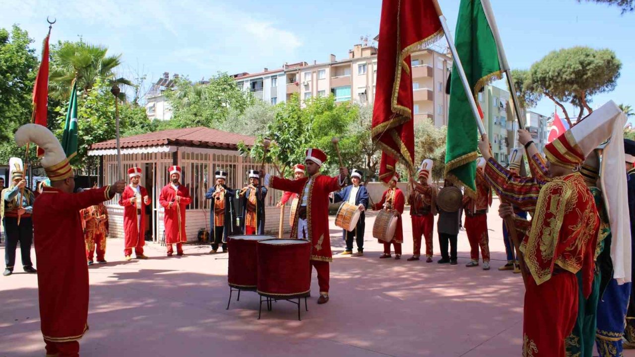 Ödemiş’te mesleki eğitim için anlamlı kortej yürüyüşü