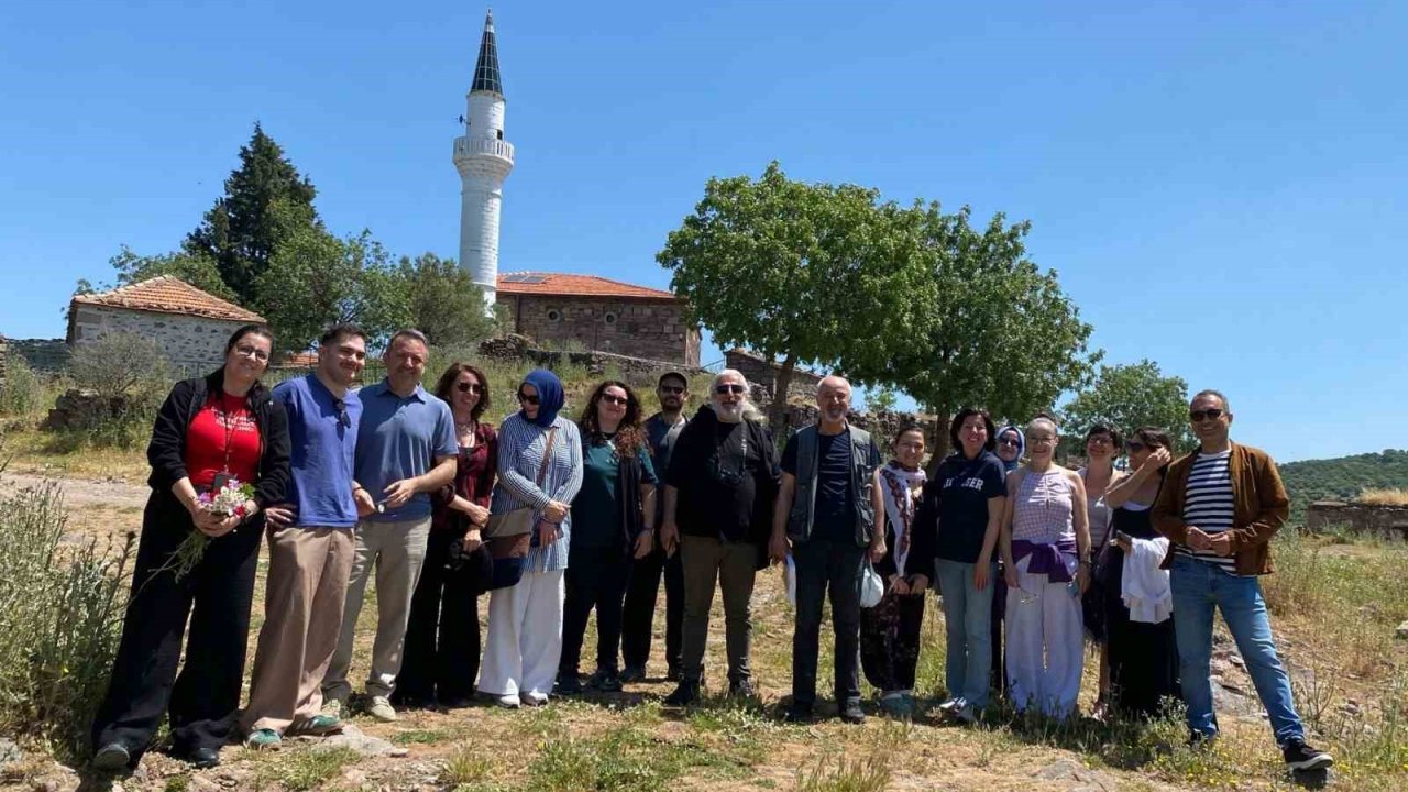 Sanat Tarihi öğrencilerinden Aliağa’da saha ziyaretleri