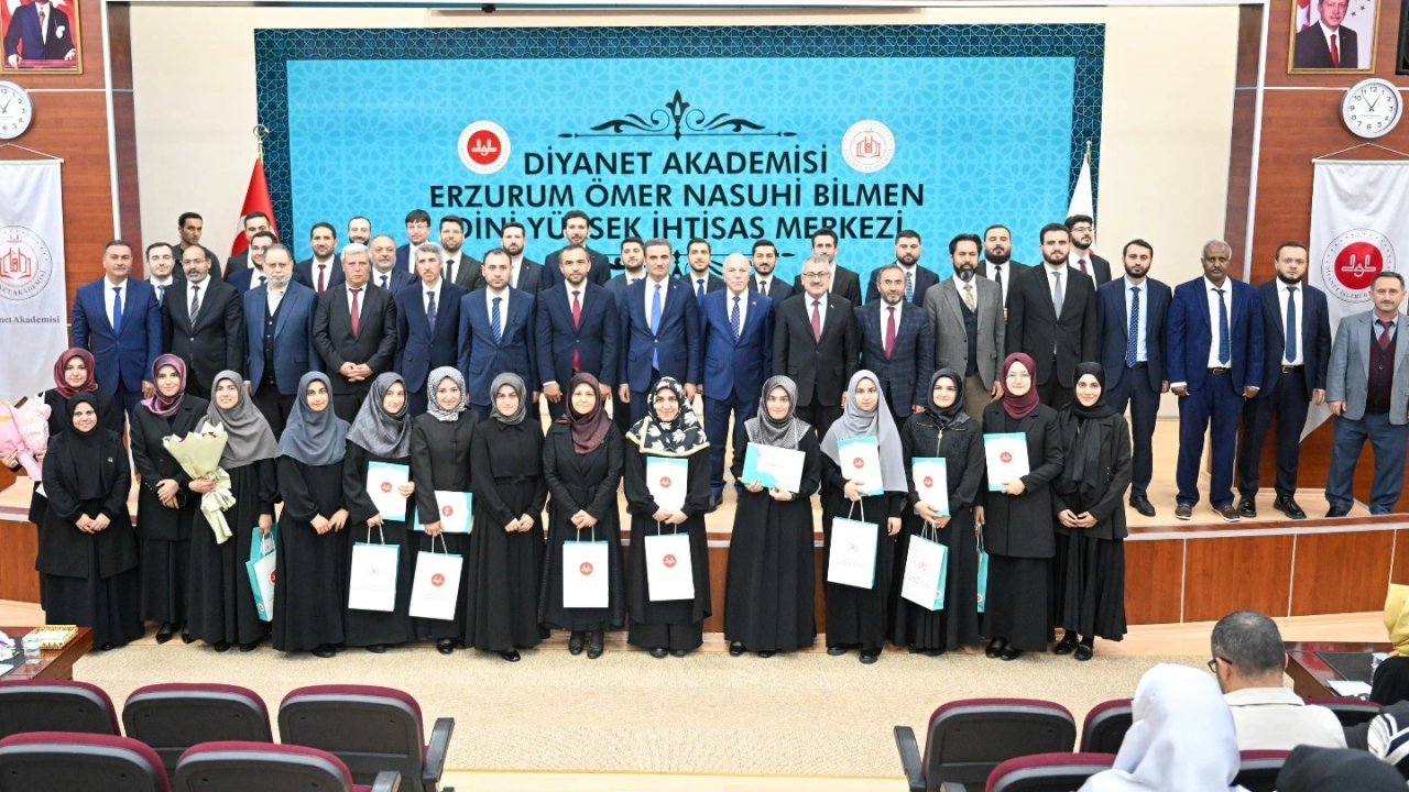 Dini Yüksek İhtisas Eğitim Merkezi dördüncü dönem mezunlarını verdi
