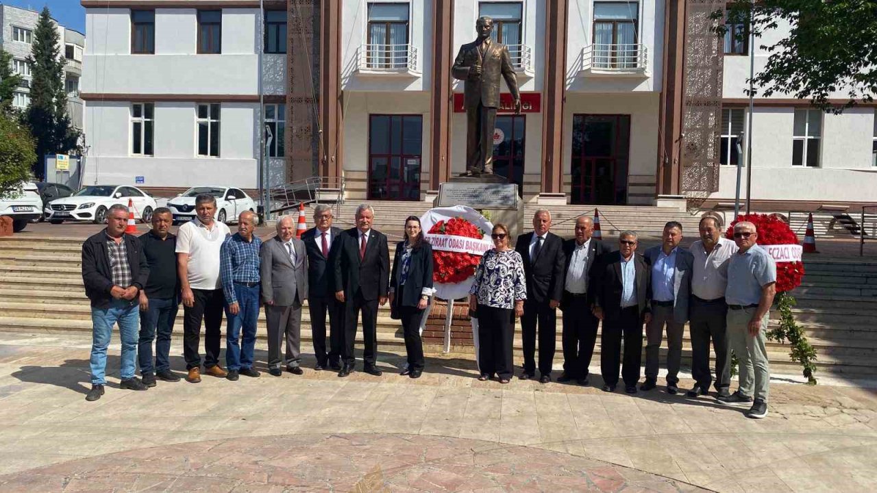 Aydın’da çiftçiler günlerini kutluyor