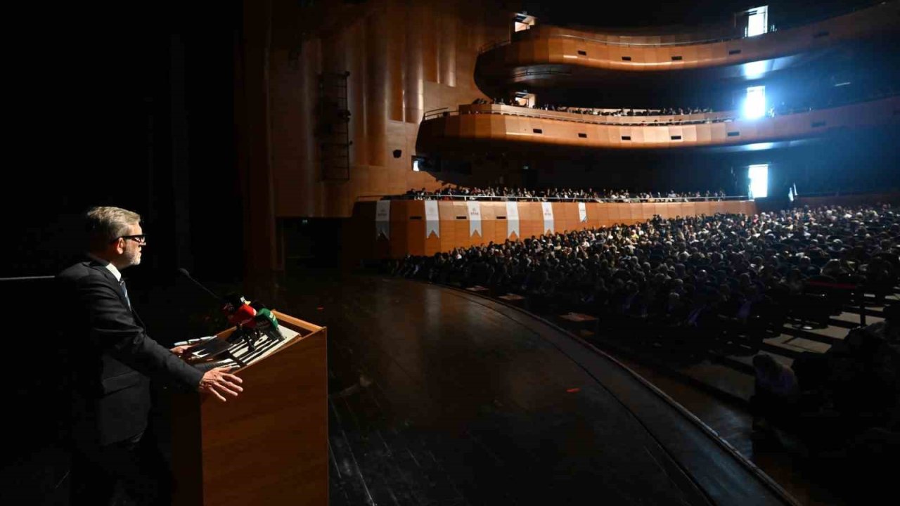 Bursa’da "Türkiye Yüzyılı Vizyonuyla Eğitimde Kamu ve Özel Sektör Buluşması" gerçekleştirildi