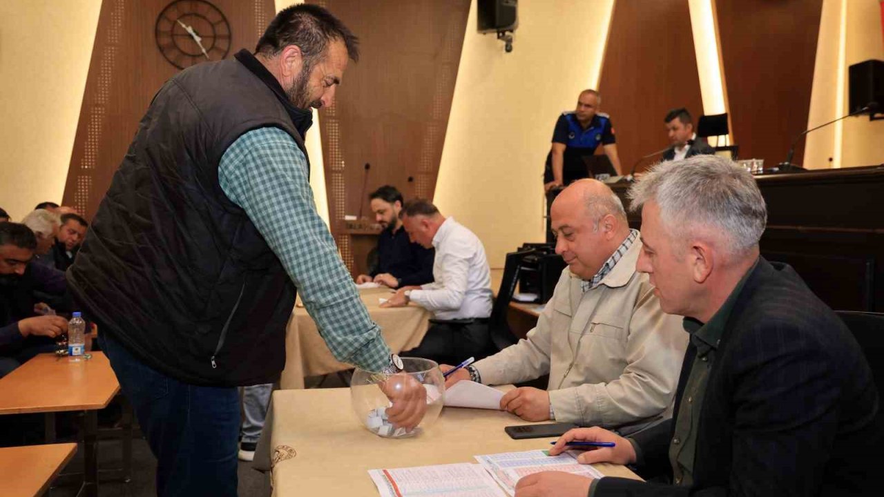 Talas’ta kurban satış yerleri kurası