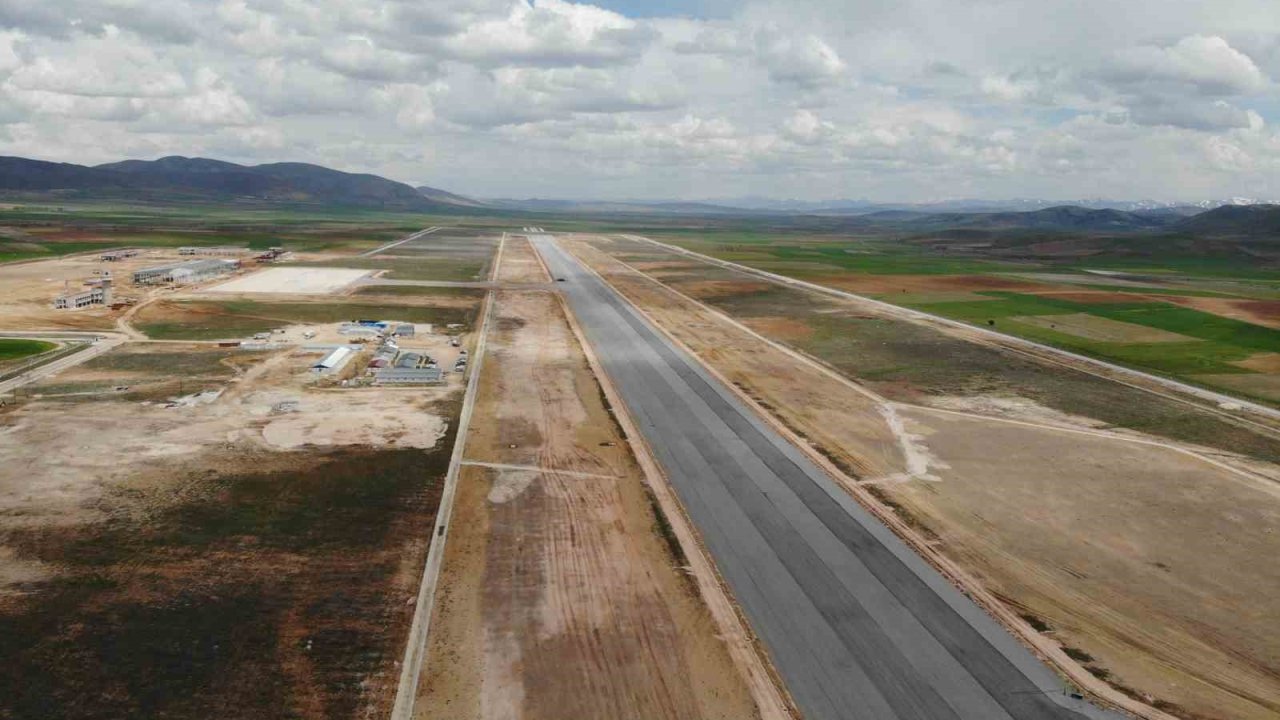 Gümüşhane-Bayburt Havalimanı’nda çalışmalar sürüyor