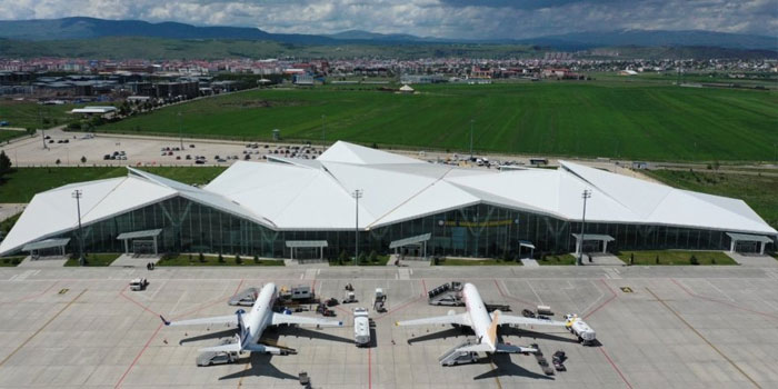 Kars Harakani Havalimanı’nda Eğitim Uçuşları Başlıyor