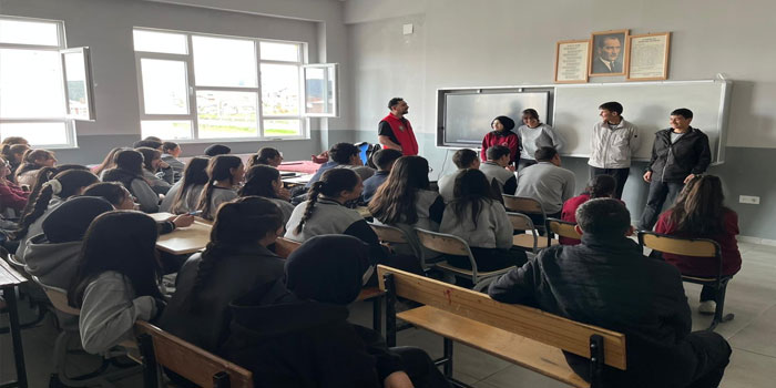 Kars'ta Gençlerin Geleceği İçin Güvenli Eğitim Seferberliği