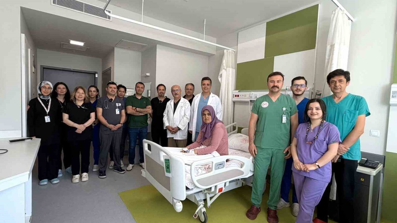 Ağrılarından kapalı ameliyatla kurtuldu