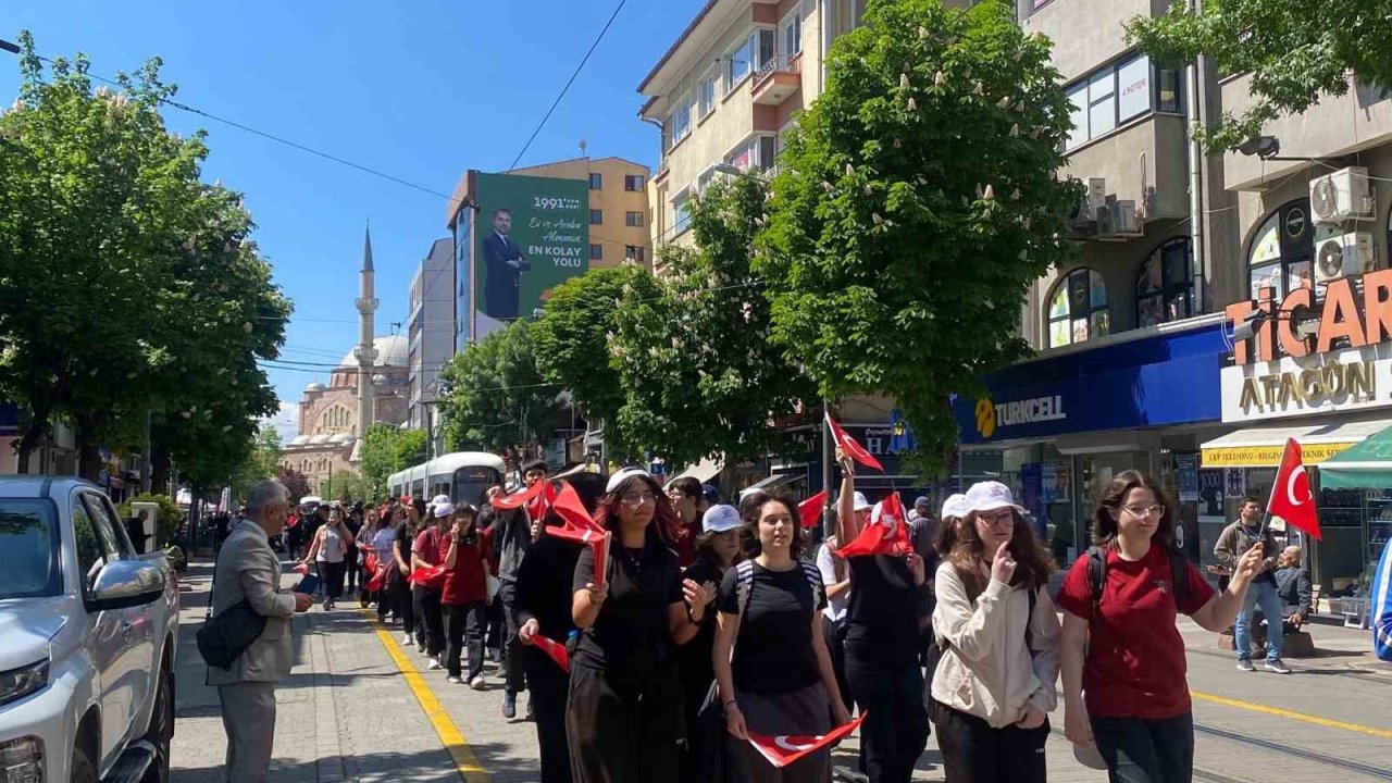 Eskişehir’de ’Gençlik Haftası’ coşkusu