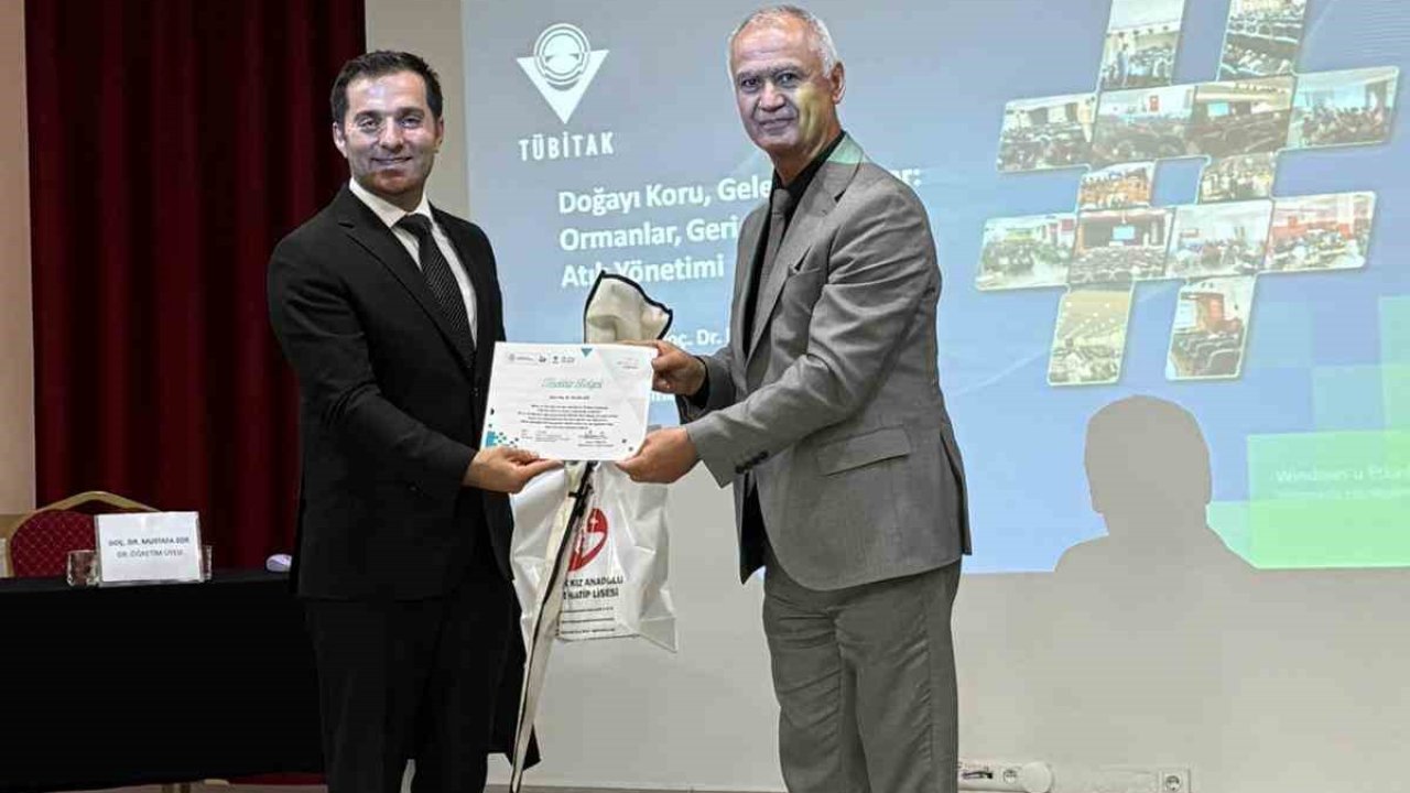 İmam Hatip kız öğrenci okulunda öğrencilere yönelik söyleşi