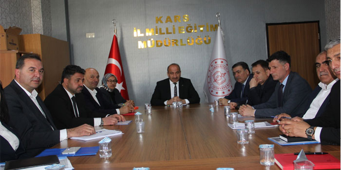 Kars'ta Eğitim Öğretim Değerlendirme Toplantısı yapıldı