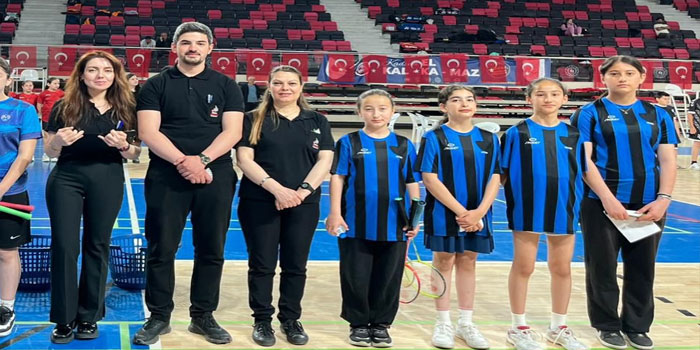 Selimli badmintoncular Türkiye’de ilk 8’de