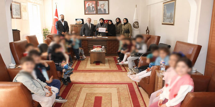 Kars'ta, Hz. Ali 4-6 yaş Kur’an kursu öğrencilerinden anlamlı kurban bağışı