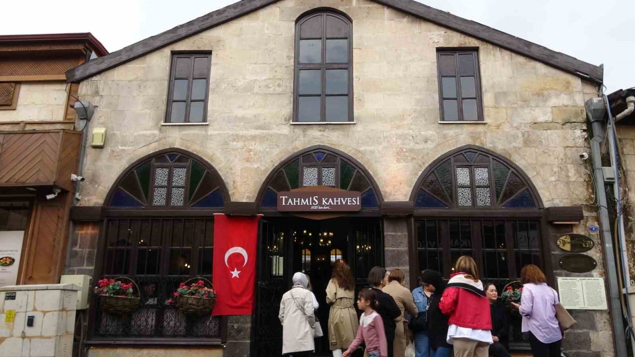 Dünyanın en eski kahvehanesi Gaziantep’te