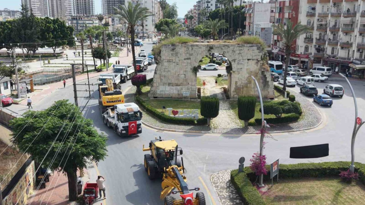 Tarsus Belediyesine yeni hizmet araçları kazandırıldı