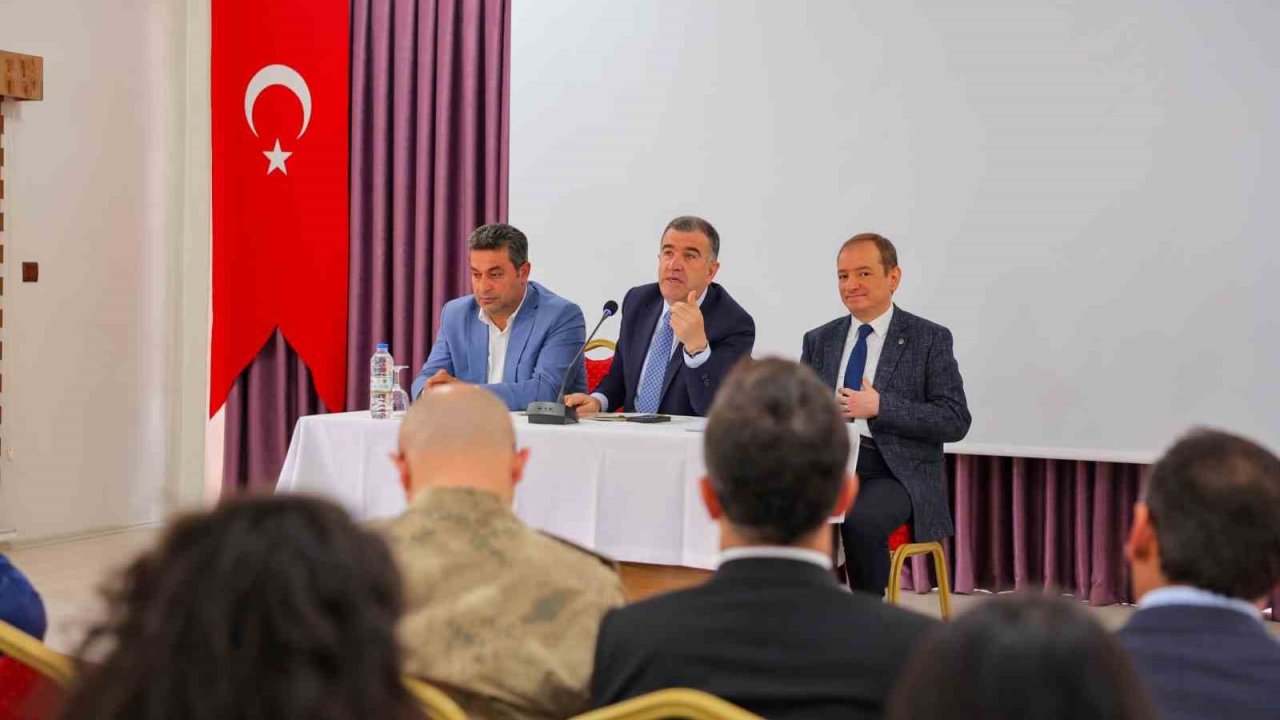KÖYDES yatırımları ve köylerin ihtiyaçları toplantıda ele alındı
