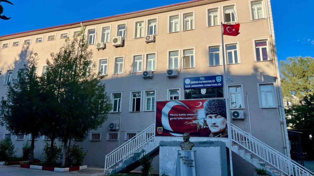 Gerger’de 5 kilo uyuşturucu ele geçirildi: 2 tutuklama