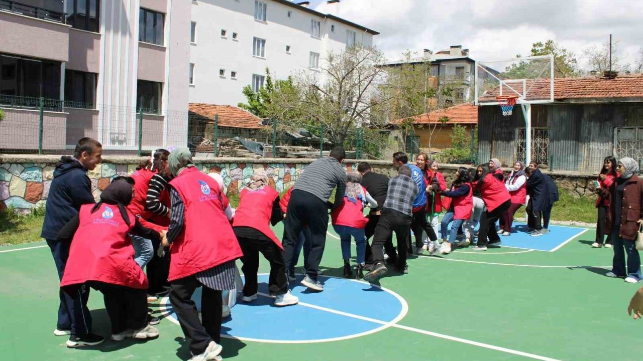Erzincan’da "Engel Yok" mesajlı renkli buluşma