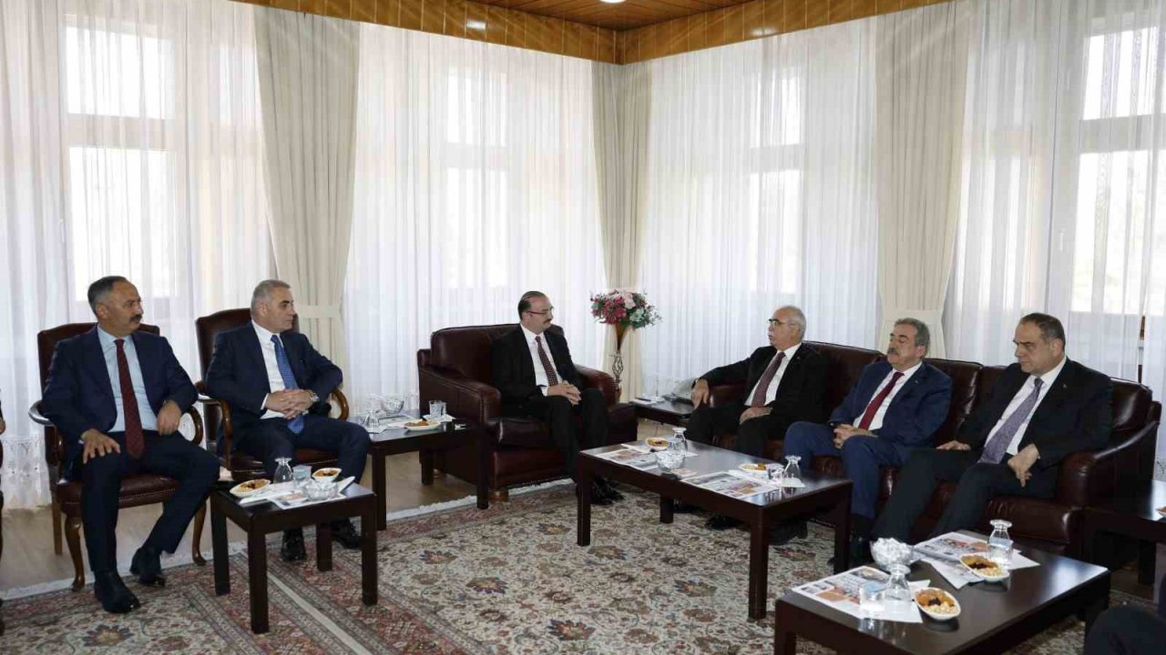 Hukuk, bilim ve kültürel miras aynı çatıda buluştu