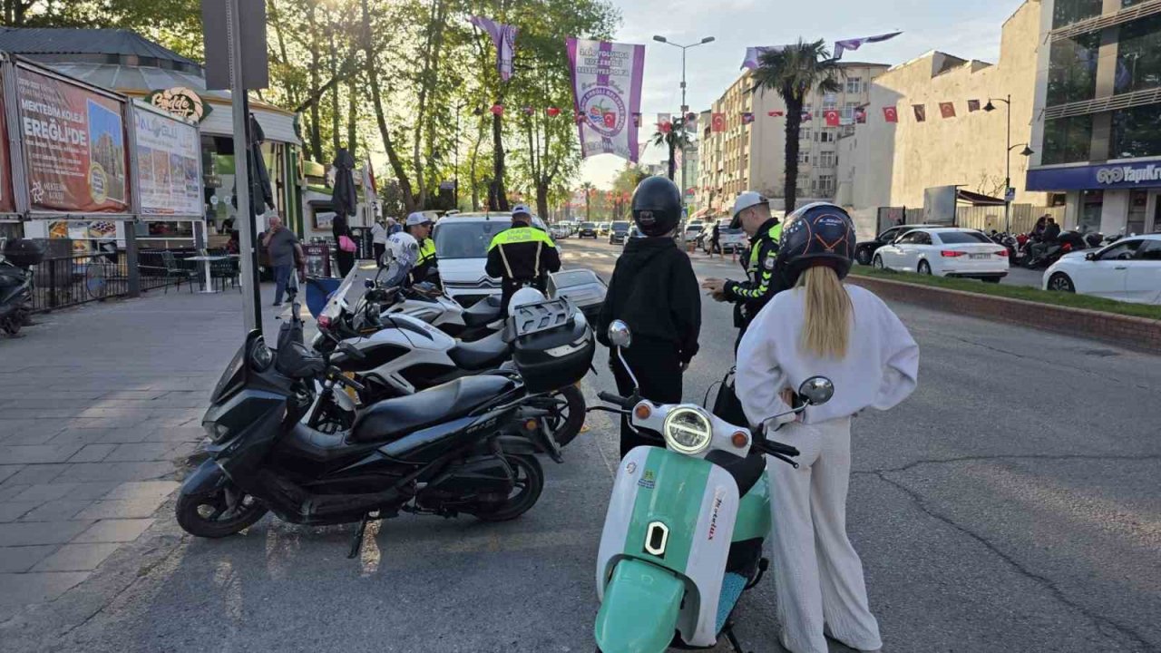 Ereğli’de motosiklet denetimi: Trafik ekipleri göz açtırmadı