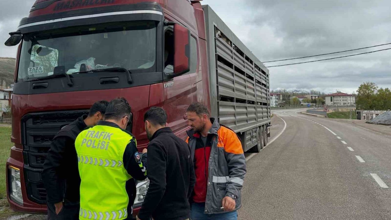 Kurban Bayramı öncesi Aydıntepe’de yol kontrolleri devam ediyor