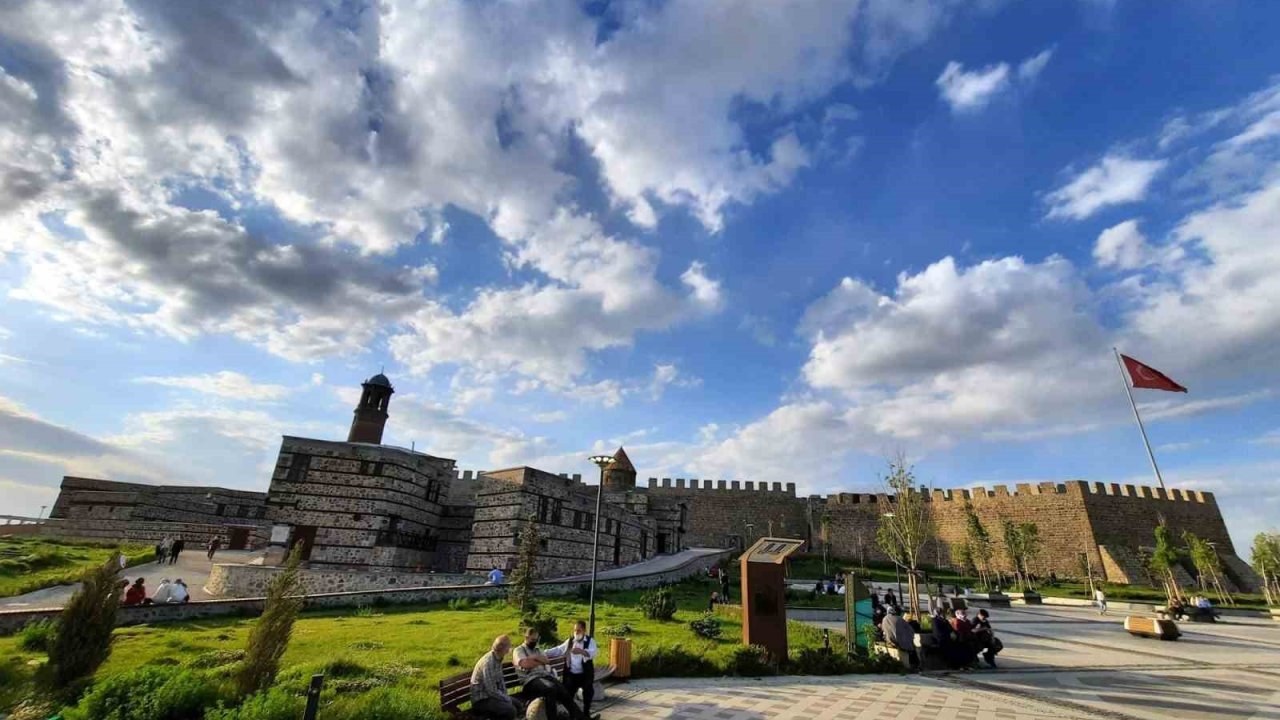 İşte Erzurum’da en çok kullanılan üç soy isim; Yılmaz, Kaya ve Polat