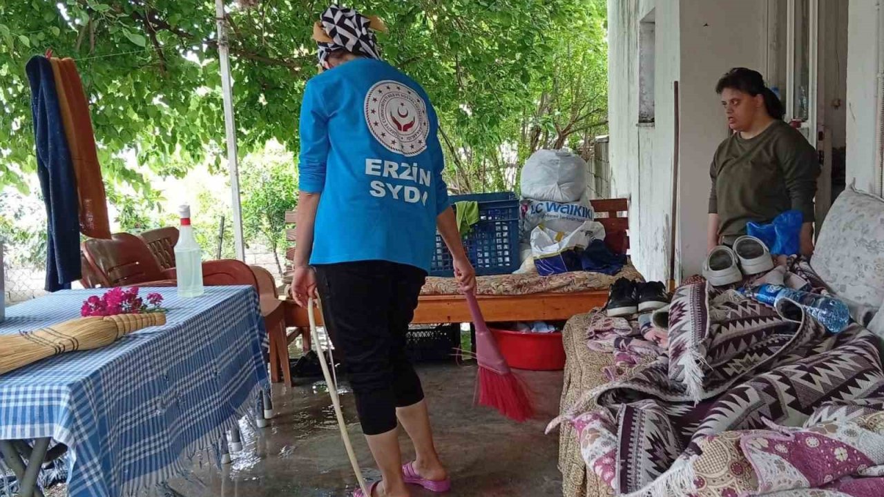 Erzin’de yaşlı ve engelli vatandaşlara evde temizlik ve vefa desteği