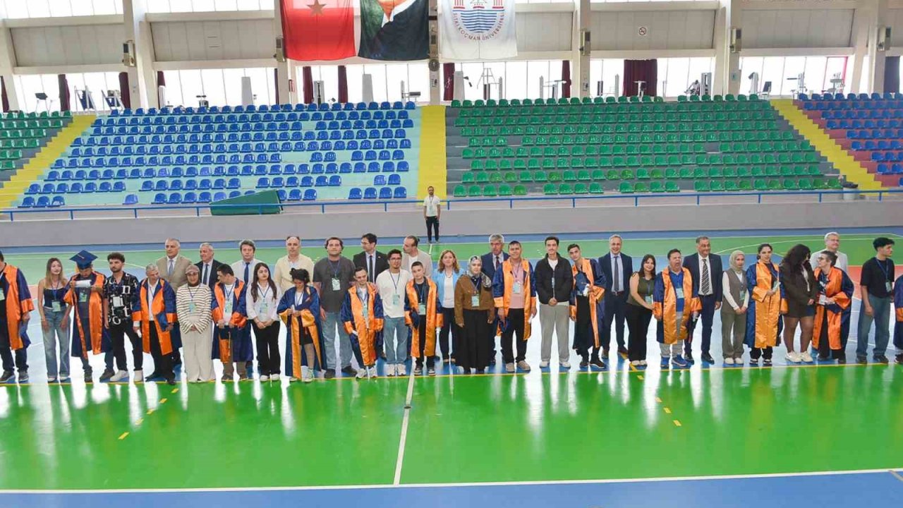 Özel ihtiyaçlı gençler MSKÜ’de kep attı