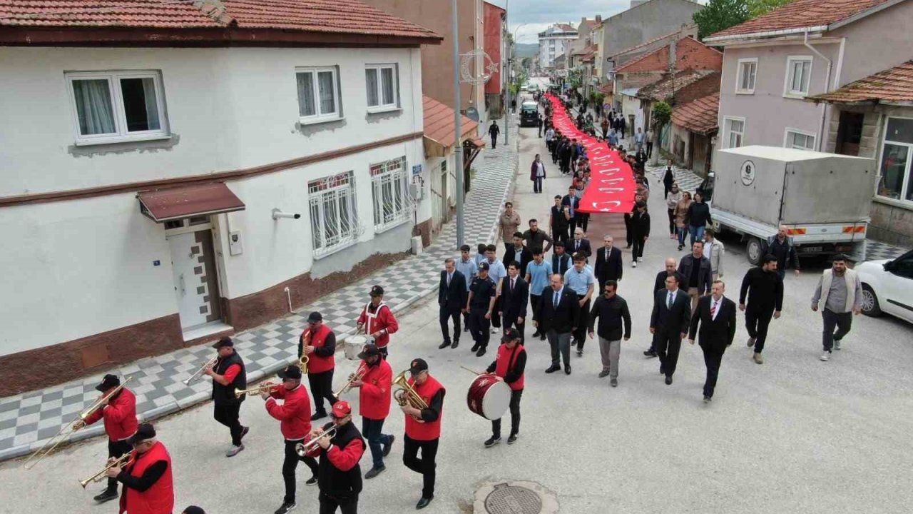 İnönü’de 107. Yıl Gençlik Yürüyüşü düzenlendi
