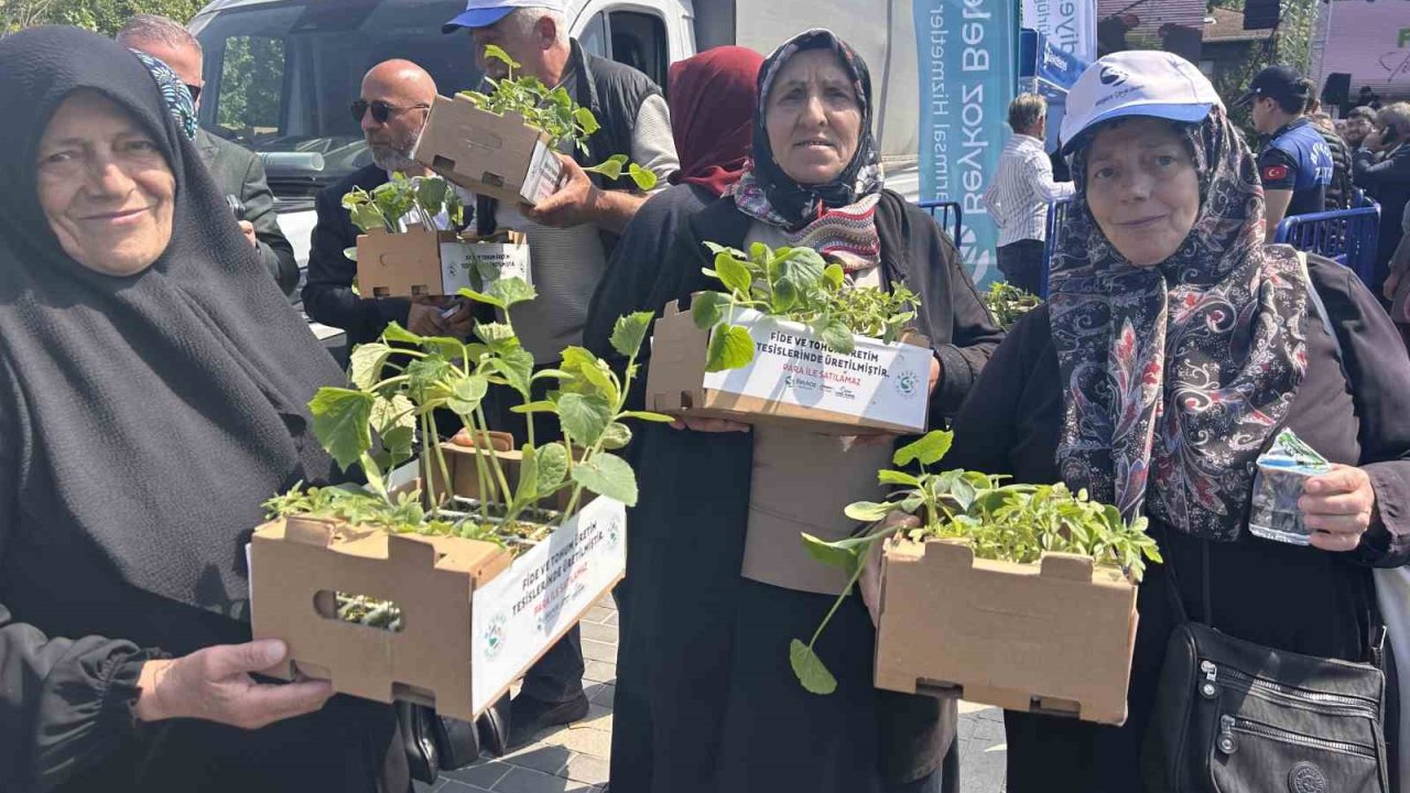 Beykoz’da 1 milyon 700 bin fide toprakla buluşuyor: "Üretmeye ve Beykoz’a değer katmaya devam edeceğiz"