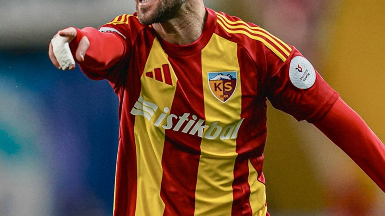 Kayserispor’da an çok kart gören Ramazan Civelek oldu
