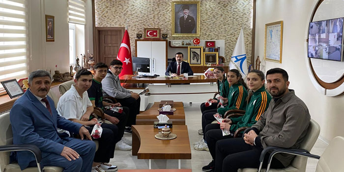 Arpaçay’da 19 Mayıs coşkusu makam ziyaretleriyle kutlandı