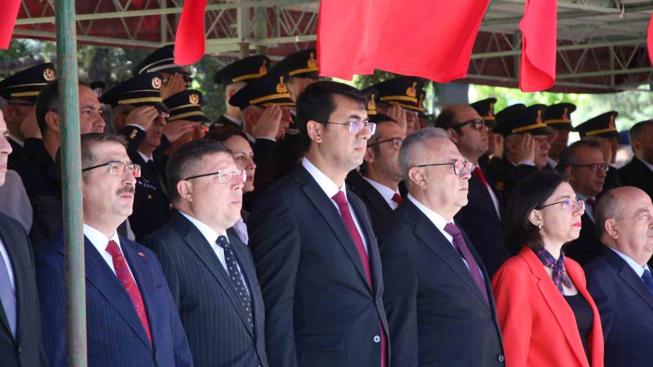 19 Mayıs Atatürk’ü Anma, Gençlik ve Spor Bayramı Uşak’ta coşkuyla kutlandı
