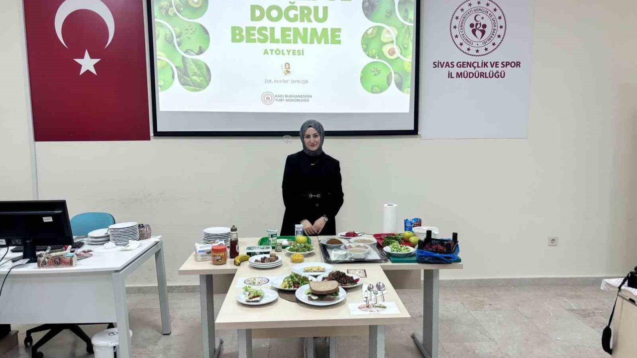 Sivas’ta yurt öğrencilerine sağlıklı beslenme eğitimi verildi