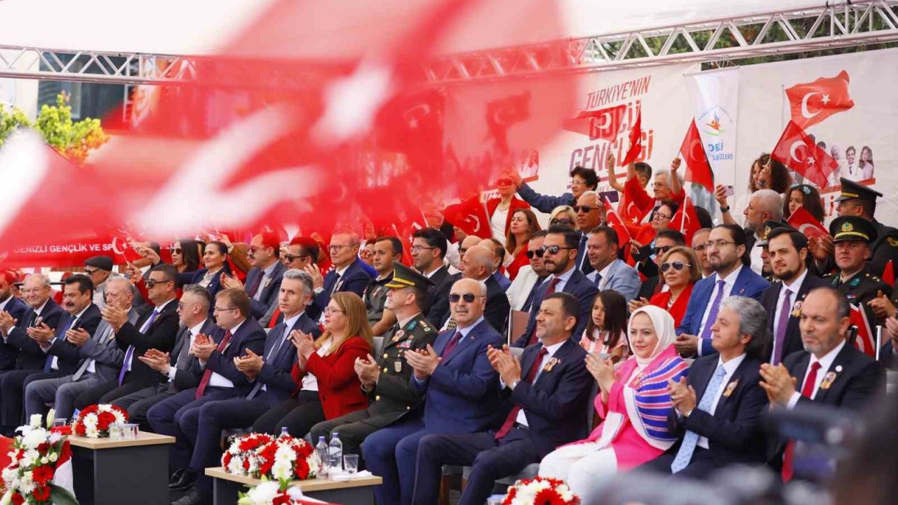 Denizli’de 19 Mayıs’ın 107. yıl dönümünde görkemli kutlama