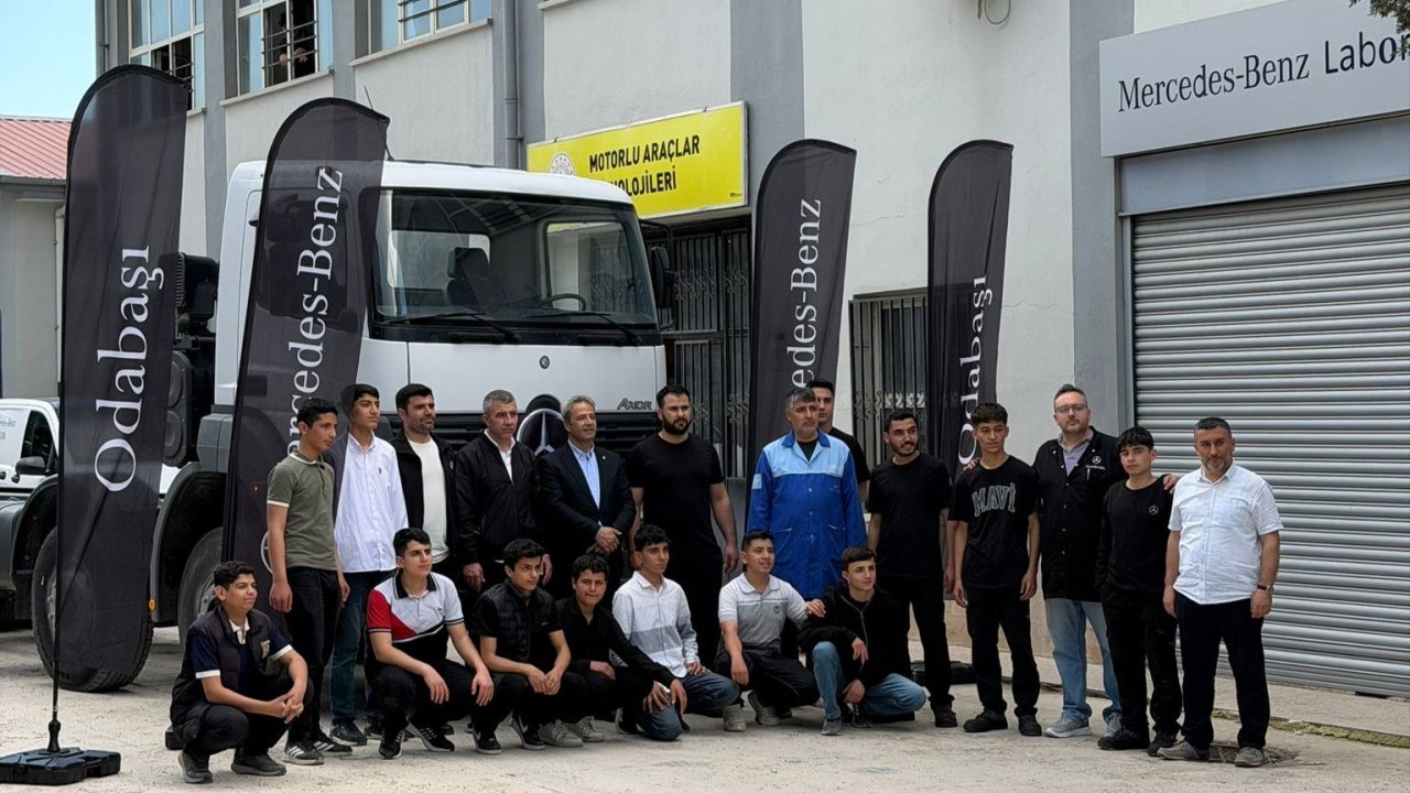 Mercedes-Benz Türk’ten 5 bine yakın gence eğitim desteği