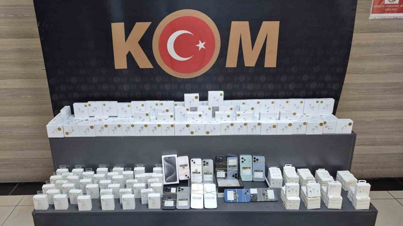 İş yerinde sahte 75 bin dolar ele geçirildi
