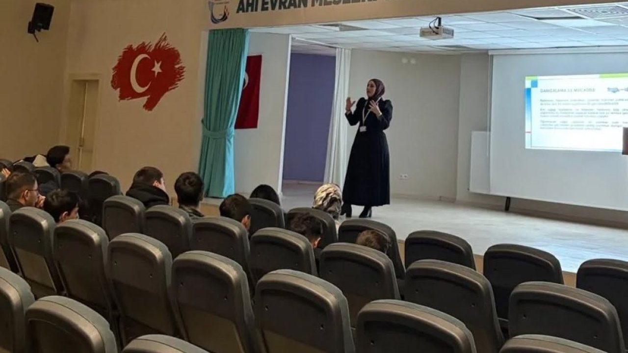 Bayburt’ta öğrenciler ruh sağlığı konusunda bilgilendirildi