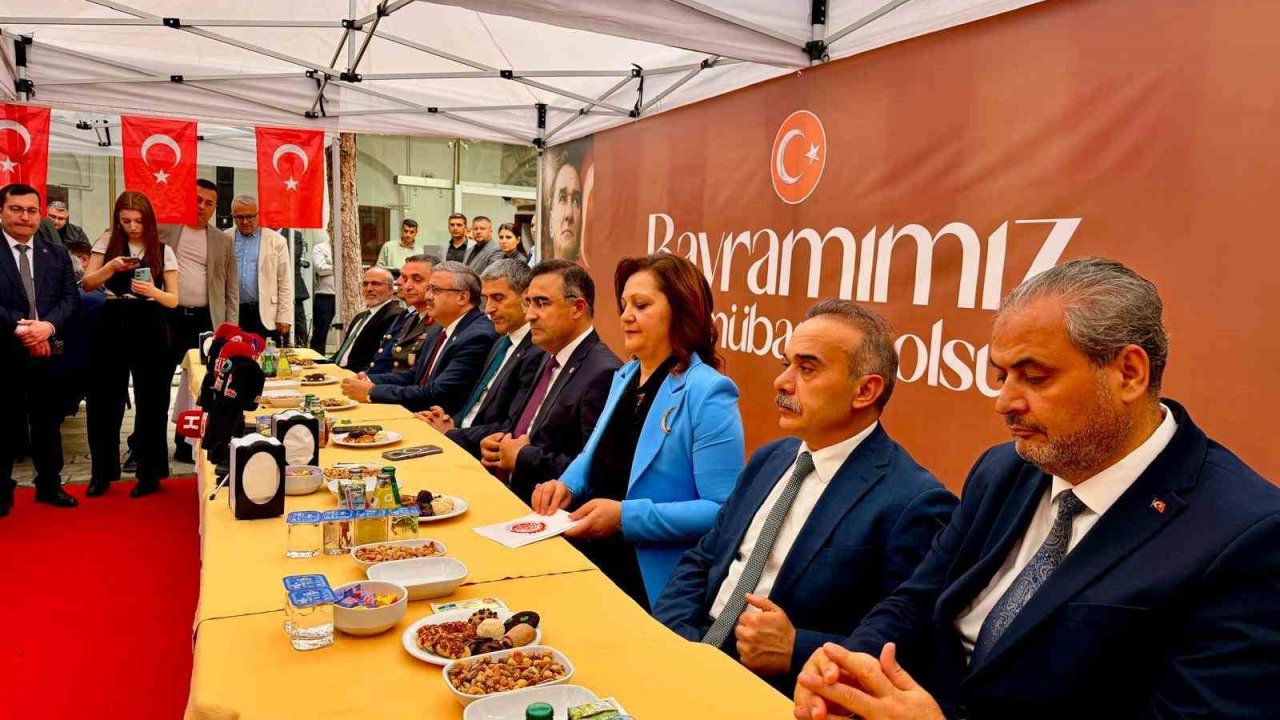 Vali Aktaş: "Huzurlu bir bayram için gerekli asayiş ve trafik tedbirleri alındı"