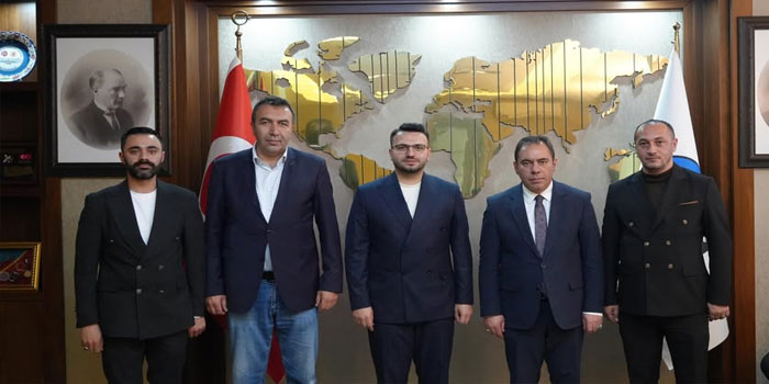 Kars Belediye Başkanı Ötüken Senger’e Sendika Temsilcilerinden Ziyaret