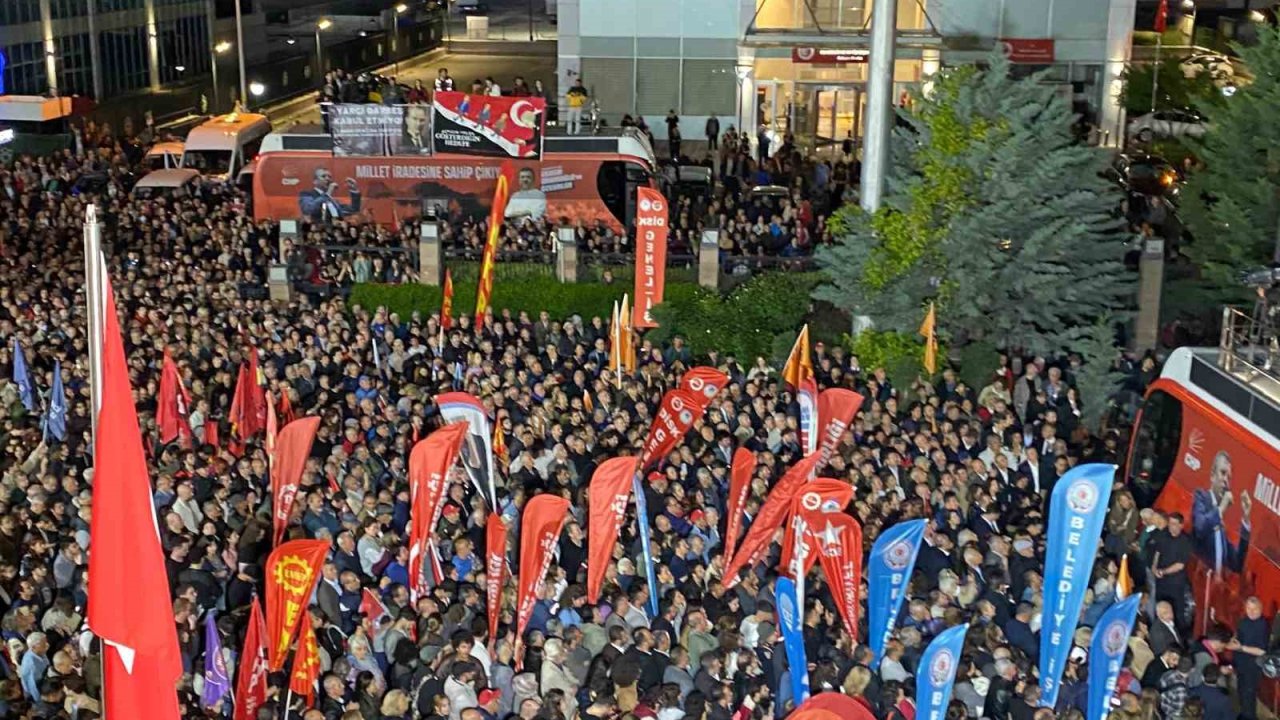 Özel: "Biz en kısa zamanda sandık istiyoruz, kurultay istiyoruz"