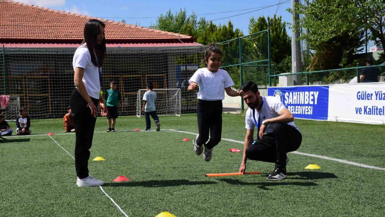 Dünya Çocuk Atletizm Günü’nde 200 çocuk sporla buluştu