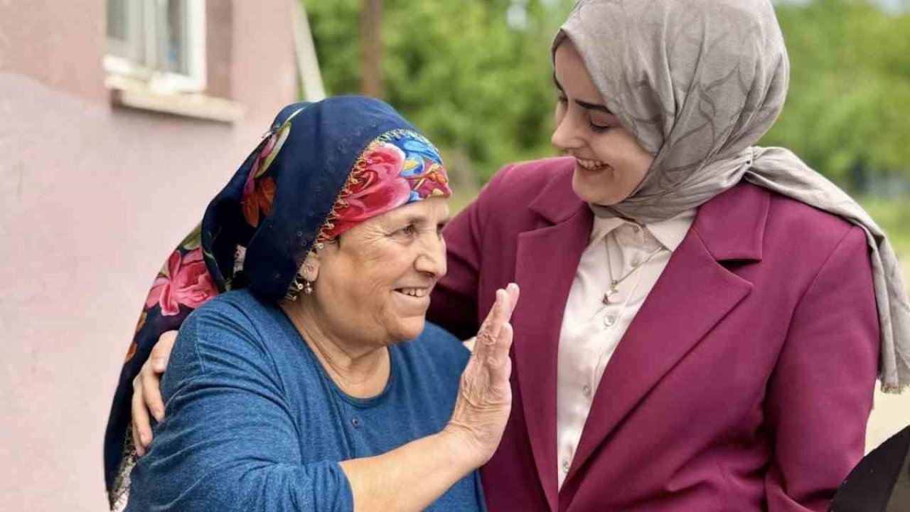 Sebahat teyzenin duası Kaymakam Kılıç’ı duygulandırdı