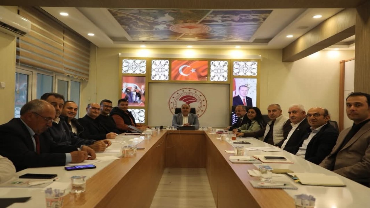 Elazığ’da meyvecilik sektörü masaya yatırıldı