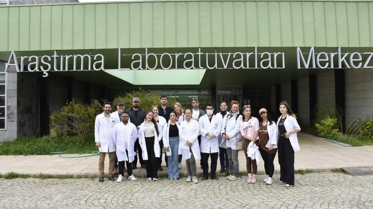 Öğrenciler ileri analiz yöntemlerini laboratuvarda inceledi