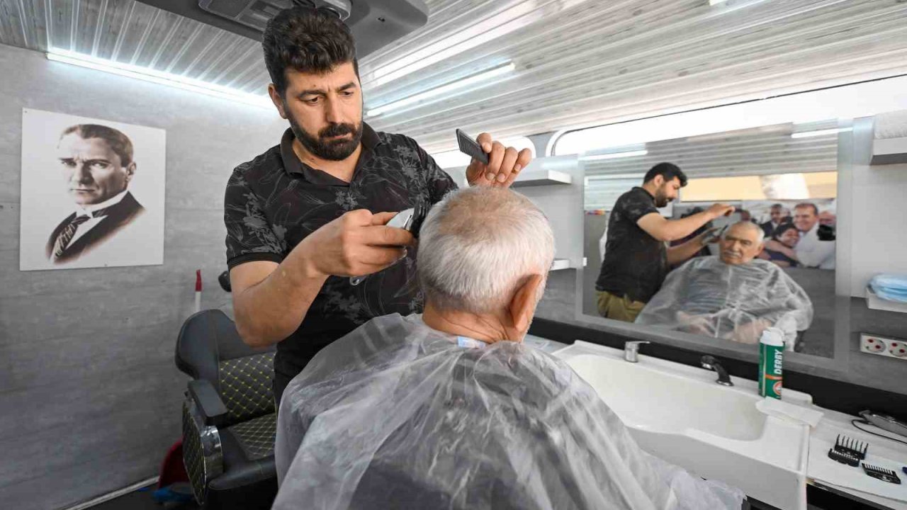 Mersin’de mobil kuaför hizmeti bayram öncesi yollarda