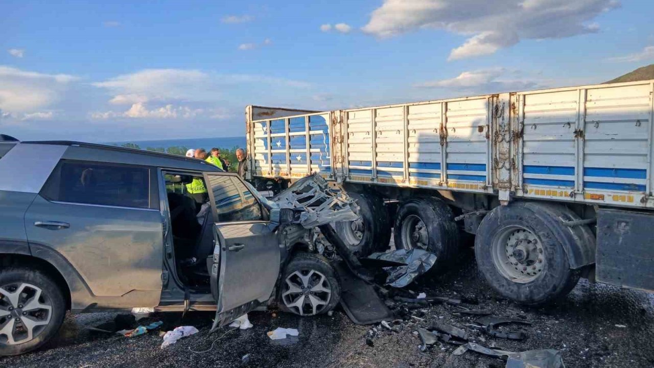 Tatvan-Van Karayolu’nda korkutan kaza: 1’i ağır 6 yaralı