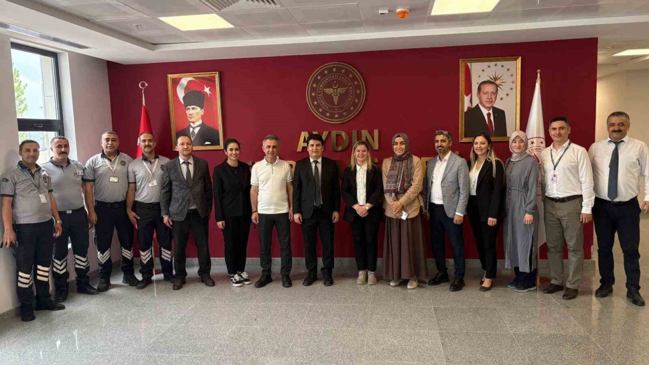 Aydın Şehir Hastanesi’nde personelin bayramı kutlandı