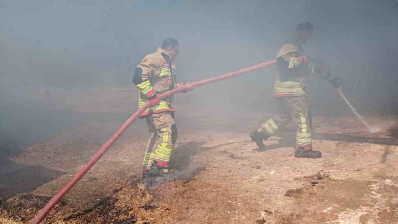 Reyhanlı’da samanlık yangını