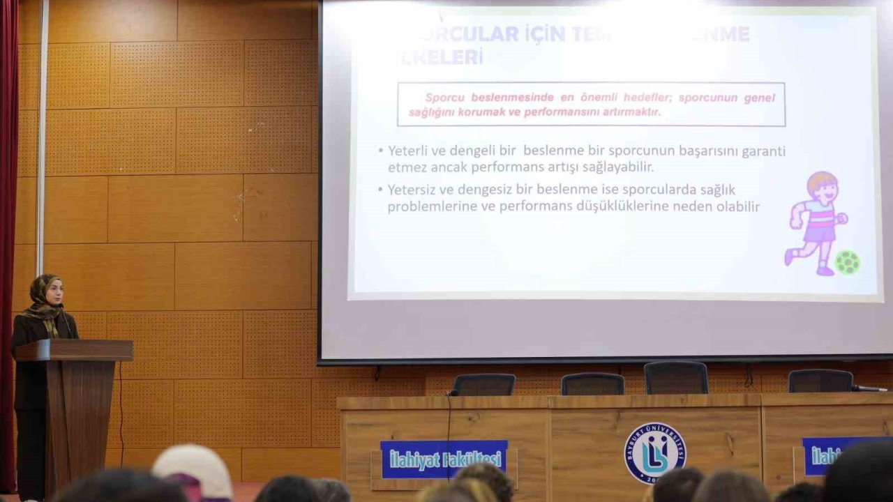Spor Bilimleri öğrencilerine sağlıklı yaşam eğitimi verildi